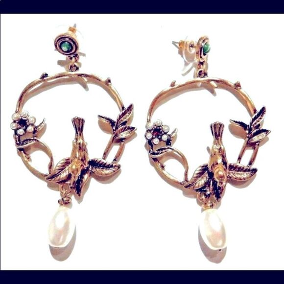 - Antiqued Gold, Pearl Emerald Crystal Bird Earrings - Picture 1 of 6